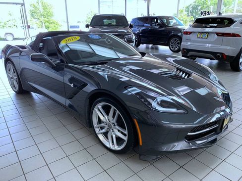 Used 2018 Chevrolet Corvette Stingray Coupe w/ 1LT RWD image 5