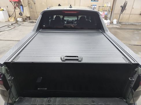 Used 2023 Hyundai Santa Cruz SEL Premium image 13