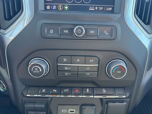 Used 2024 Chevrolet Silverado 2500 Custom w/ Custom Value Package AWD/4WD image 4