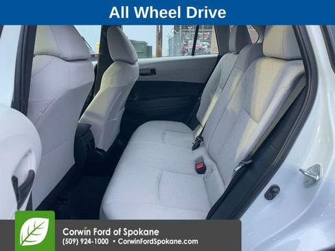 Used 2024 Toyota Corolla Cross L image 11