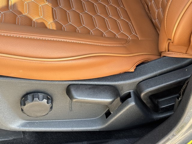 Used 2025 Ford Bronco Heritage Edition AWD/4WD image 21