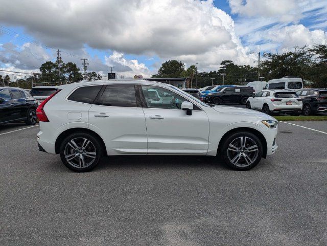 Used 2020 Volvo XC60 T5 Momentum w/ Protection Package Premier FWD image 4