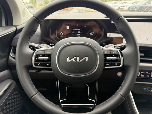 New 2026 Kia Carnival SX w/ SX Dark Edition Package FWD image 32