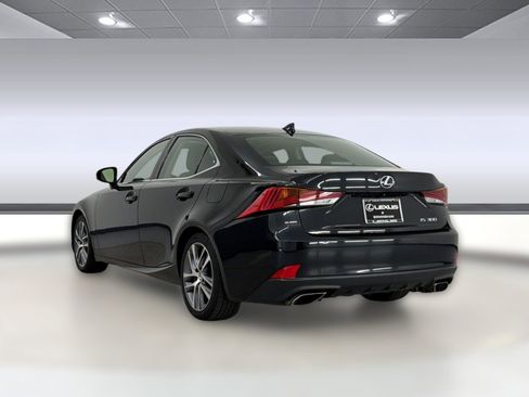 Used 2019 Lexus IS 300 w/ Accessory Package RWD image 3