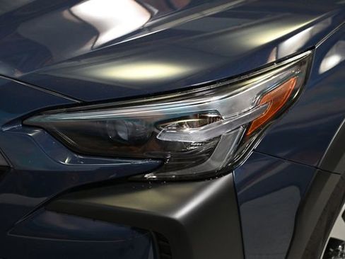 Certified 2025 Subaru Outback Premium AWD/4WD image 18