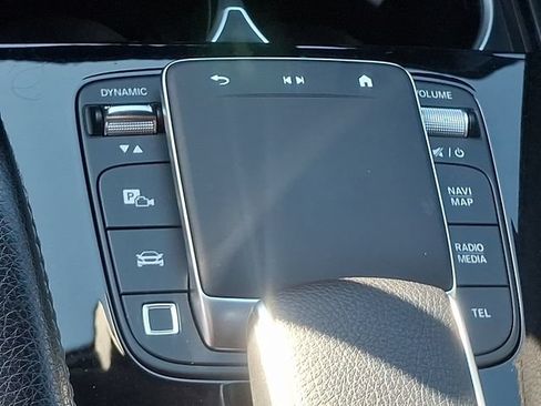 Used 2025 Mercedes-Benz GLE 350 4MATIC image 25