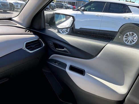 Certified 2024 Chevrolet Equinox LS w/ LS Convenience Package image 16