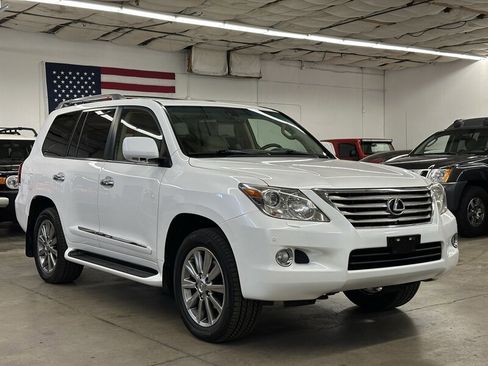 Used 2010 Lexus LX 570 4WD image 1