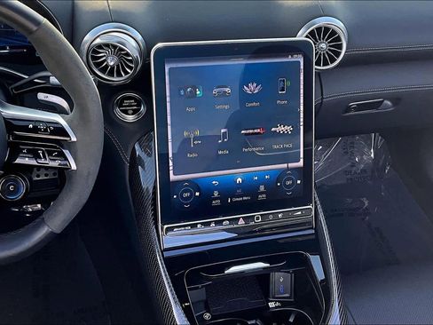 Used 2023 Mercedes-Benz SL 63 AMG 4MATIC image 7