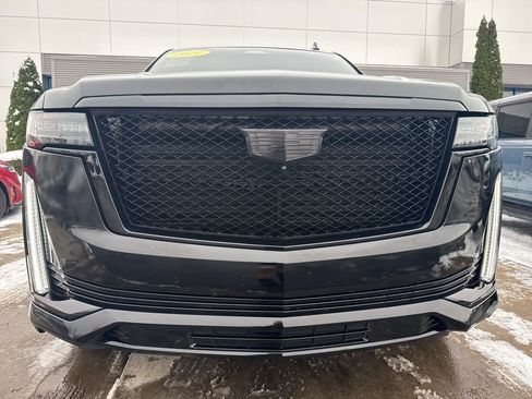 Used 2021 Cadillac Escalade Sport image 9