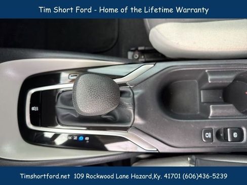 Used 2025 Toyota Corolla LE image 14