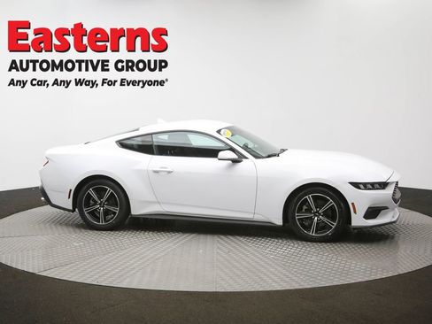 Used 2025 Ford Mustang Coupe RWD image 44