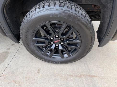 Used 2019 GMC Sierra 1500 Elevation w/ Elevation Value Package AWD/4WD image 11