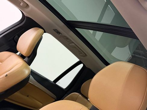 Used 2016 Volvo XC90 T6 Momentum image 17