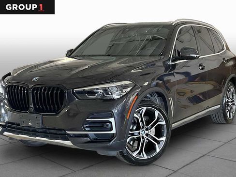 Used 2022 BMW X5 sDrive40i w/ Parking Assistance Package RWD image 1