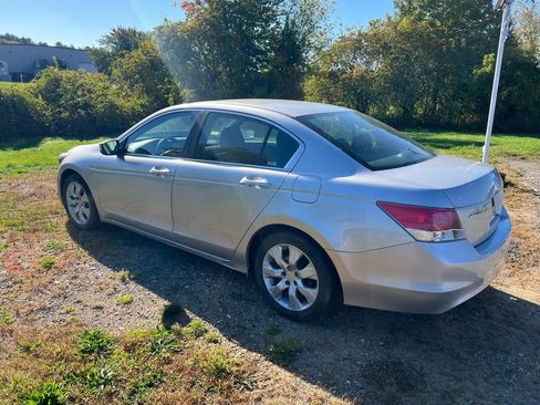 Used 2010 Honda Accord EX image 1