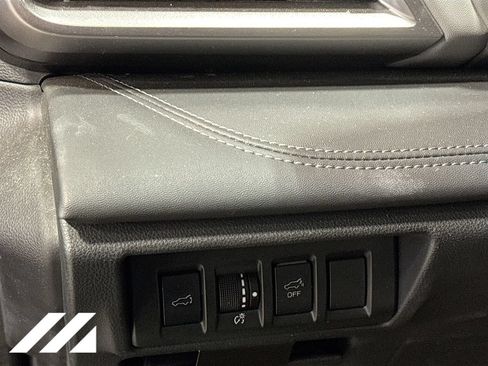 Used 2022 Subaru Outback Limited AWD/4WD image 10
