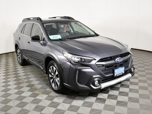 Used 2024 Subaru Outback Limited XT AWD/4WD image 3