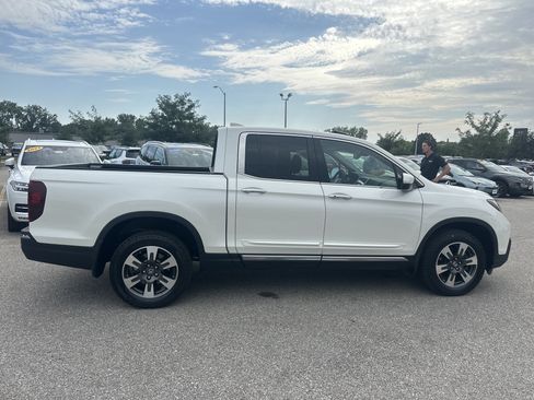 Used 2017 Honda Ridgeline RTL-E image 3