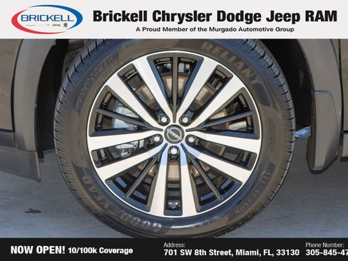 Used 2023 Nissan Pathfinder Platinum w/ Cargo Package image 39