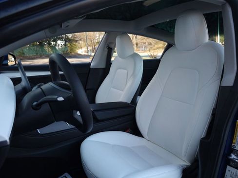 Used 2022 Tesla Model 3 Long Range image 15