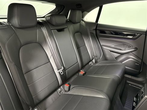 Certified 2025 Porsche Macan 4 Electric image 24