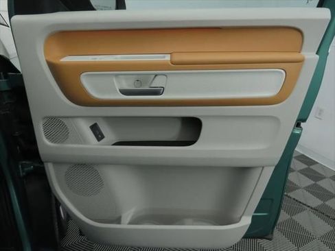 New 2025 Volkswagen ID. Buzz Pro S Plus image 26