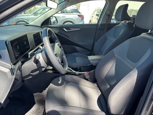 Used 2026 Kia Niro LX FWD image 24