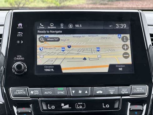 Used 2023 Honda Odyssey Touring image 13