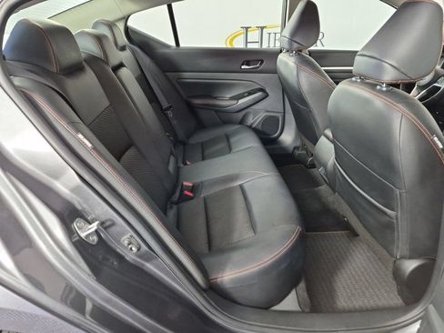 Used 2025 Nissan Altima 2.5 SR FWD image 33