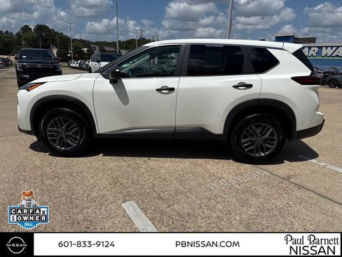 Used 2025 Nissan Rogue S FWD image 10