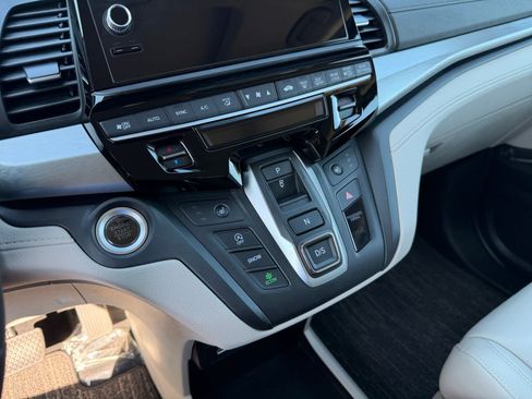 Used 2026 Honda Odyssey EX-L image 32
