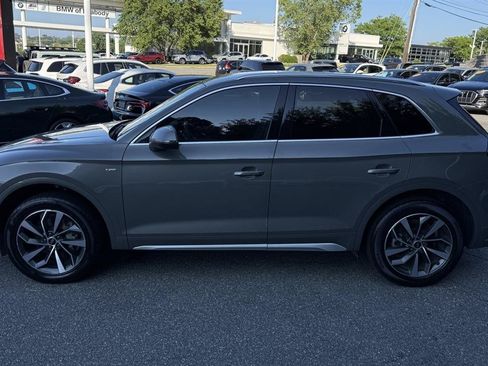 Used 2023 Audi Q5 2.0T Premium w/ Convenience Package AWD/4WD image 12