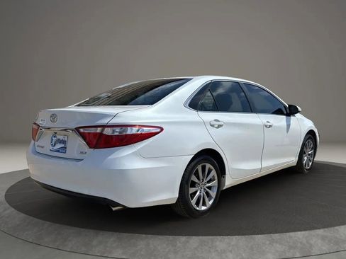 Used 2015 Toyota Camry XLE image 7