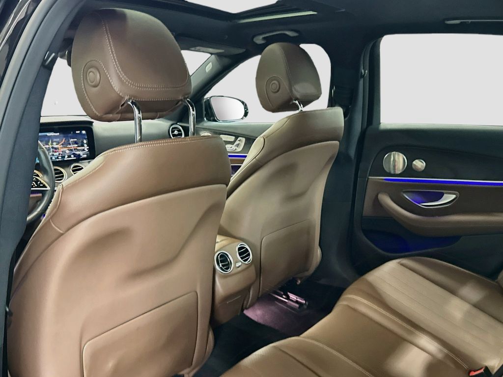 Used 2022 Mercedes-Benz E 350 4MATIC Sedan image 29