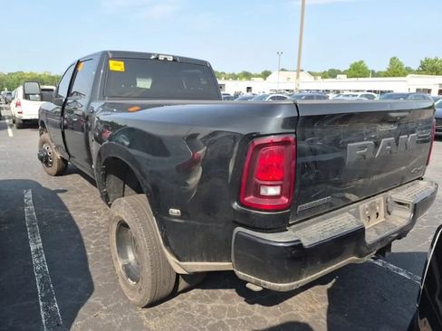 Used 2025 RAM 3500 Big Horn AWD/4WD image 2