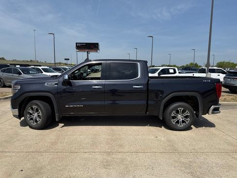 Used 2025 GMC Sierra 1500 SLT AWD/4WD image 3