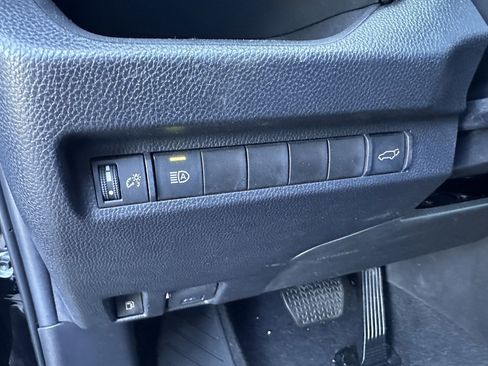 Used 2023 Toyota RAV4 XLE w/ Convenience Package AWD/4WD image 12