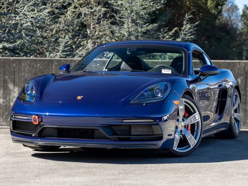 Used 2025 Porsche 718 Cayman GTS RWD image 1