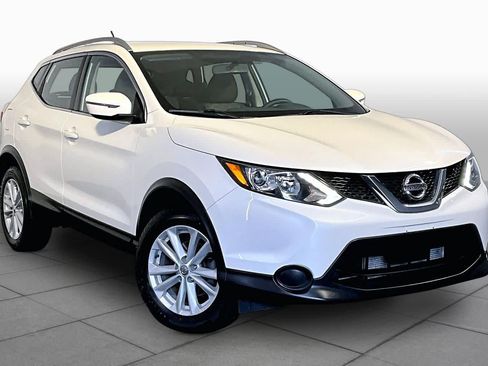 Used 2017 Nissan Rogue Sport SV AWD/4WD image 3