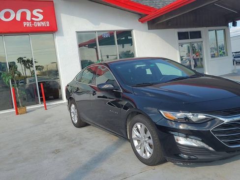 Used 2020 Chevrolet Malibu LT FWD image 3