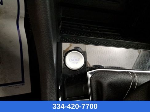 New 2025 Volkswagen Taos SE image 17