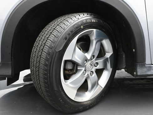 Certified 2017 Honda HR-V EX image 43