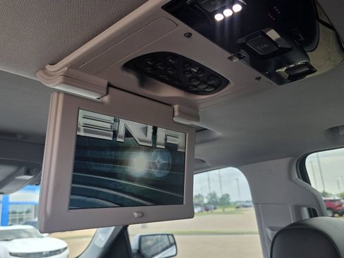 Used 2020 GMC Yukon Denali w/ Denali Ultimate Package AWD/4WD image 26