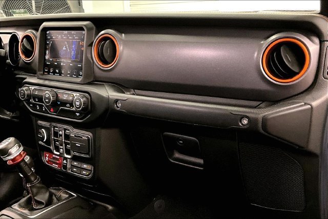 Used 2023 Jeep Gladiator Mojave w/ LED Lighting Group AWD/4WD image 20
