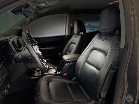 Used 2016 GMC Canyon SLT w/ Driver Alert Package AWD/4WD image 12