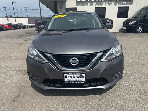 Used 2016 Nissan Sentra SV FWD image 3