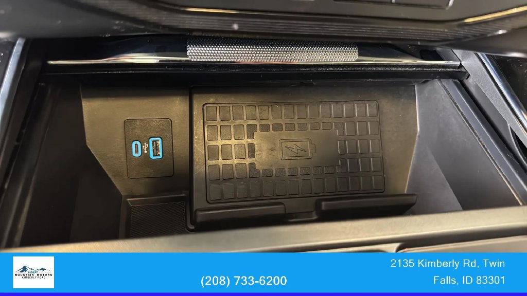 Used 2022 Ford F150 Lightning Platinum AWD/4WD image 27