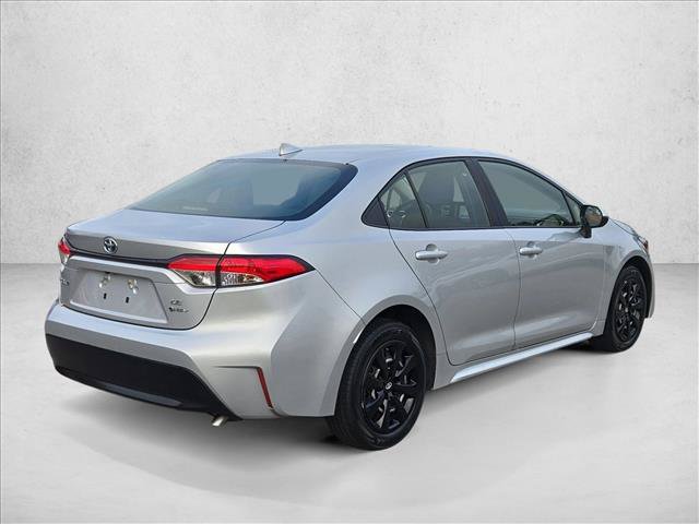 Used 2025 Toyota Corolla LE FWD image 5