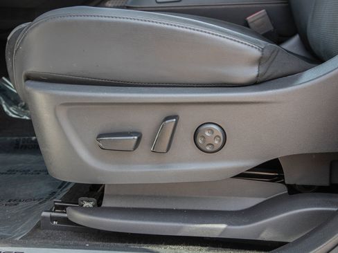 Used 2024 Nissan Ariya AWD image 28